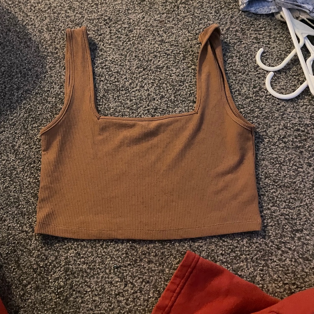 SHEIN Brown Fitted Crop Tank Top